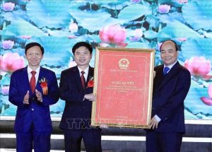 [TTXVN] Lễ công bố Nghị quyết về thành lập thị xã Duy Tiên, Hà Nam